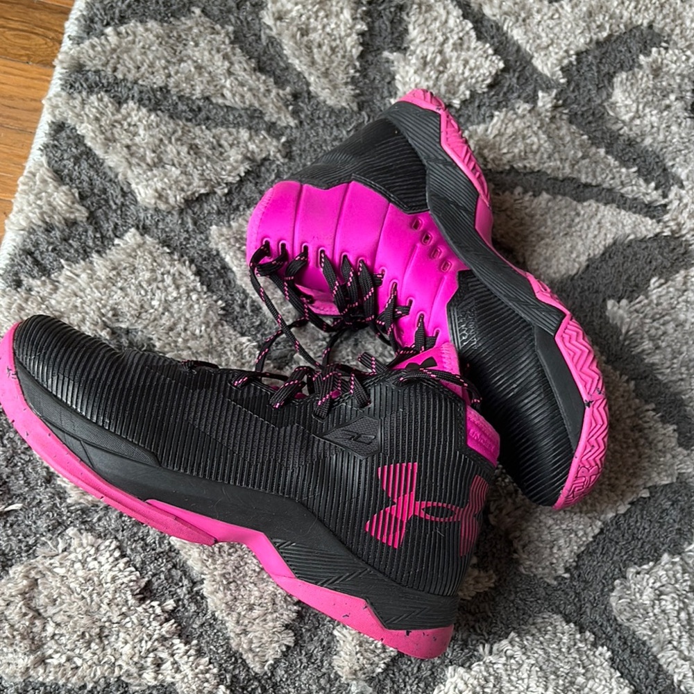 Under Armour (steph curry) Women's Black and Hot Pink Athletic Shoes